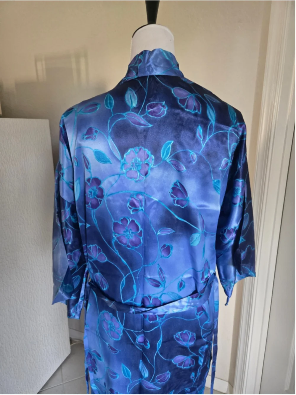 Vintage California Dynasty Floral Satin Robe & Slip Dress Gown 2 Piece Set. Lrg